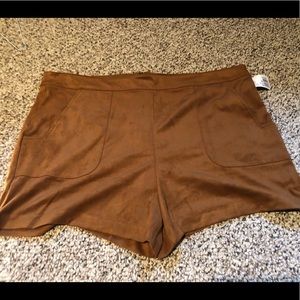 2X. High-waisted. Faux Suede Shorts.
